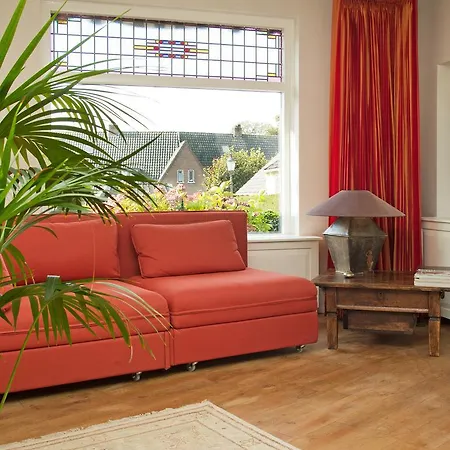 Hoevell Apartment