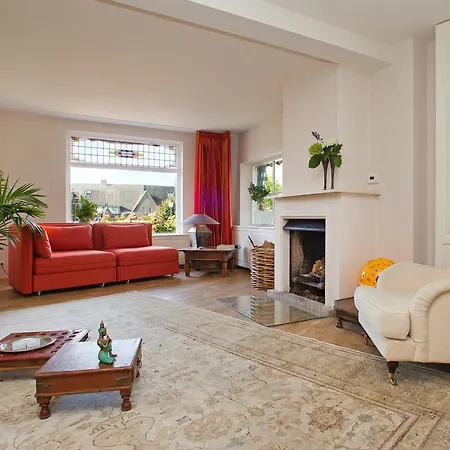 Hoevell Apartment