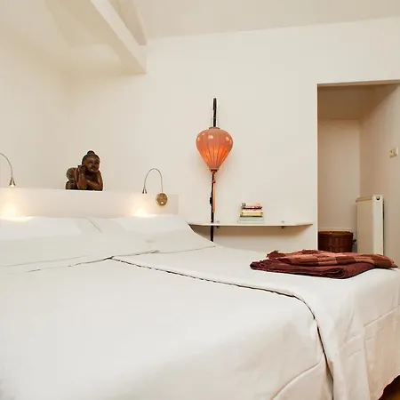 Hoevell Apartment *